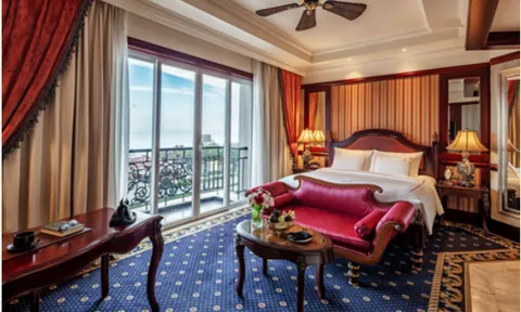 Phòng nghỉ tại The IMPERIAL Hotel